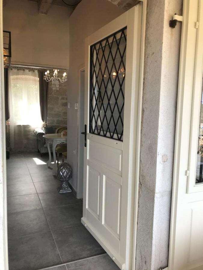 Stone House Chiara Seaview Apartment Funtana Ngoại thất bức ảnh